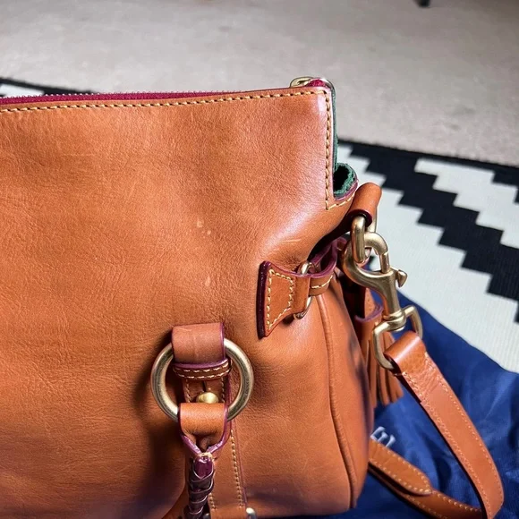 COPY - Dooney and Bourke Sorrento satchel - Picture 8 of 14